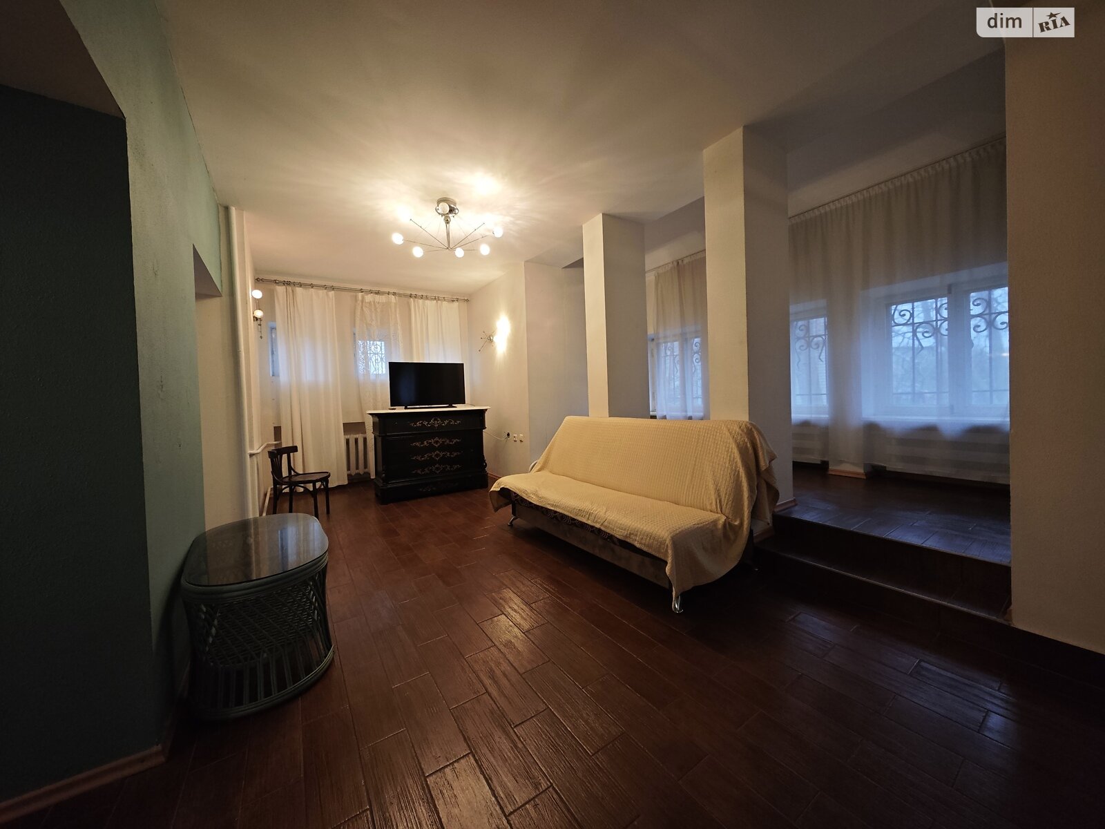 трехэтажный дом беседка, 325 кв. м, кирпич. Сдается помесячно в Одессе, в районе Черноморка фото 1 трехэтажный дом беседка, 325 кв. м, кирпич. Сдается помесячно в Одессе, в районе Черноморка фото 1