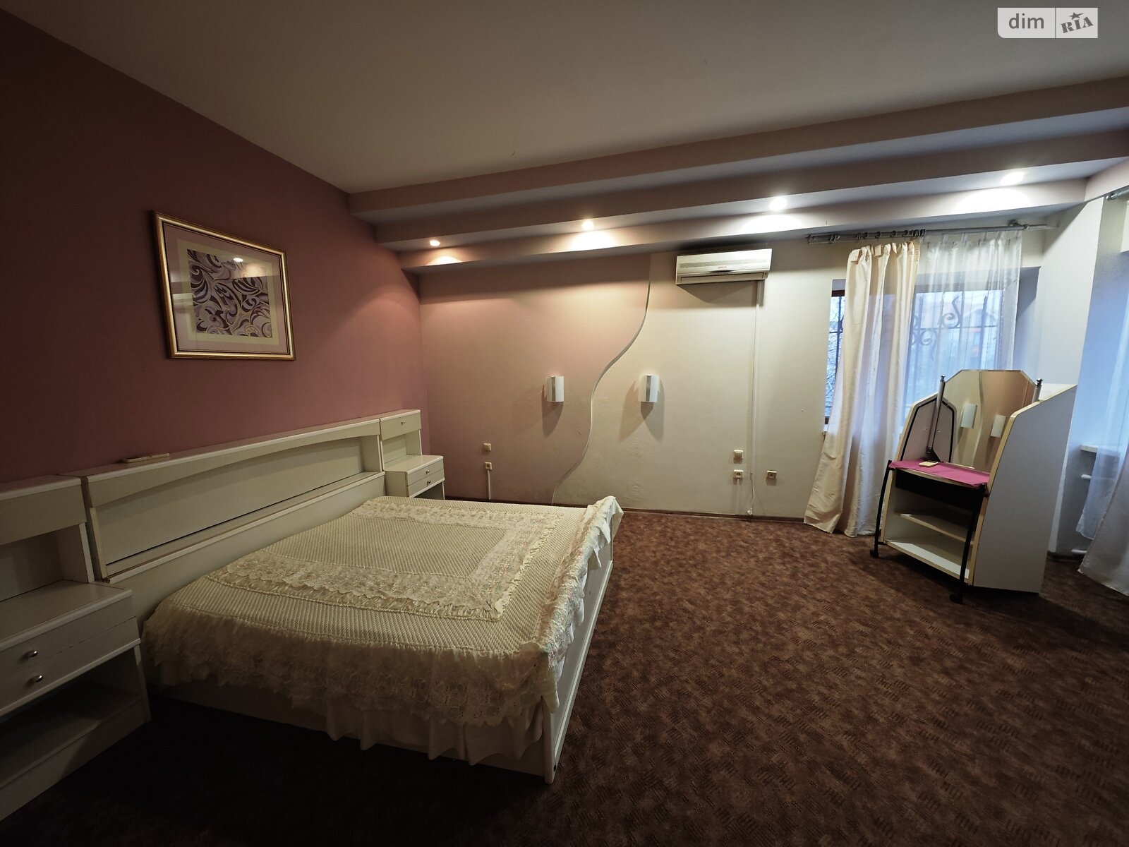 трехэтажный дом беседка, 325 кв. м, кирпич. Сдается помесячно в Одессе, в районе Черноморка фото 1 трехэтажный дом беседка, 325 кв. м, кирпич. Сдается помесячно в Одессе, в районе Черноморка фото 1