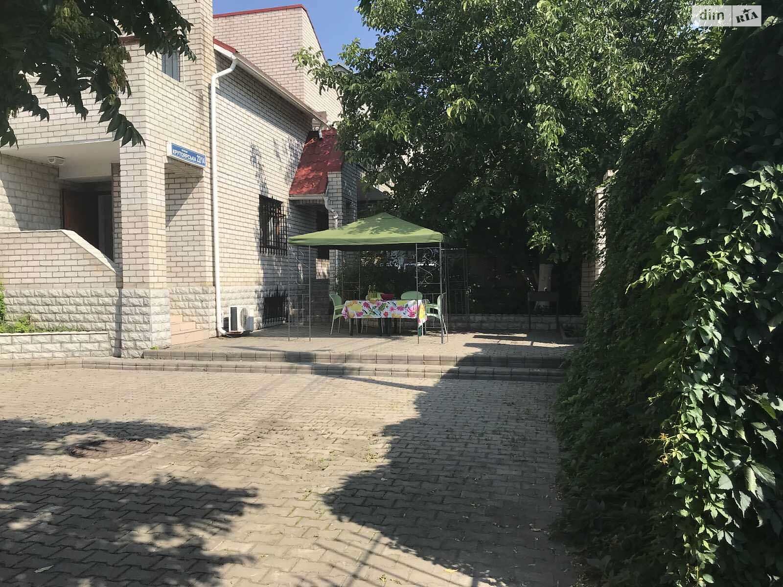 трехэтажный дом беседка, 325 кв. м, кирпич. Сдается помесячно в Одессе, в районе Черноморка фото 1 трехэтажный дом беседка, 325 кв. м, кирпич. Сдается помесячно в Одессе, в районе Черноморка фото 1