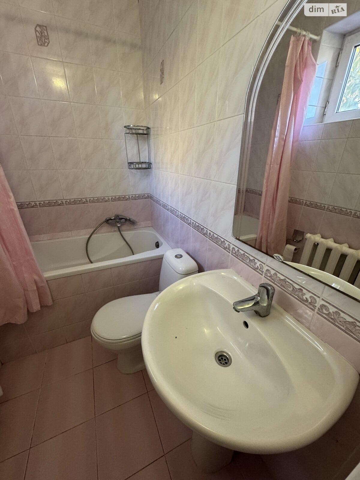 двухэтажный дом беседка, 120 кв. м, кирпич. Сдается помесячно в Одессе, в районе Черноморка фото 1