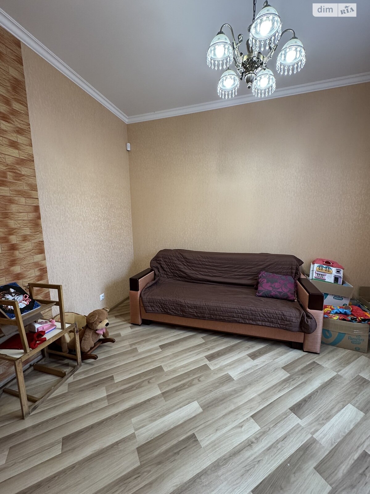двухэтажный дом с балконом, 100 кв. м, кирпич. Сдается помесячно в Одессе, в районе Черноморка фото 1 двухэтажный дом с балконом, 100 кв. м, кирпич. Сдается помесячно в Одессе, в районе Черноморка фото 1