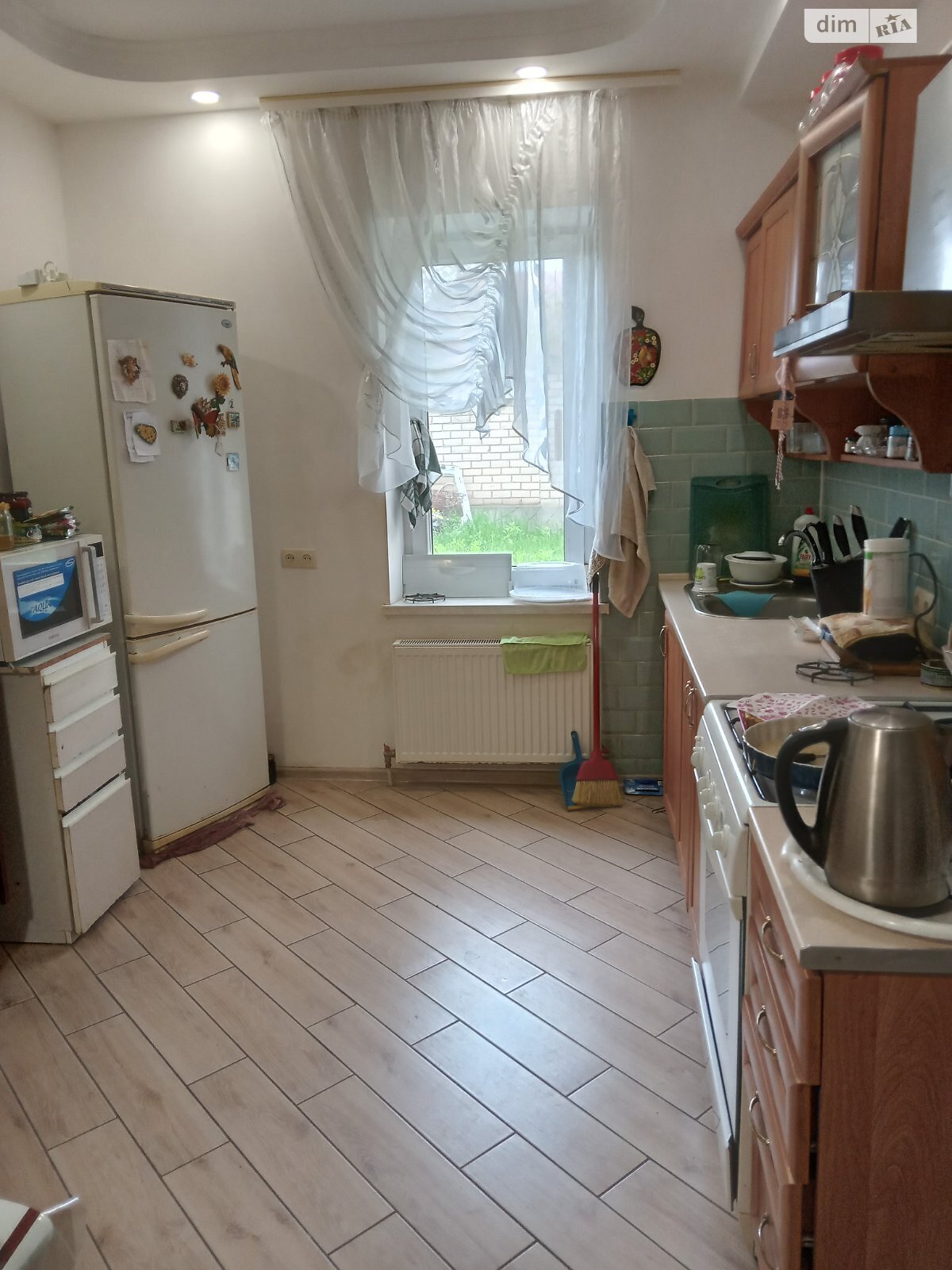 двухэтажный дом, 125 кв. м, кирпич. Сдается помесячно в Одессе, в районе Червоный Хутор фото 1 двухэтажный дом, 125 кв. м, кирпич. Сдается помесячно в Одессе, в районе Червоный Хутор фото 1