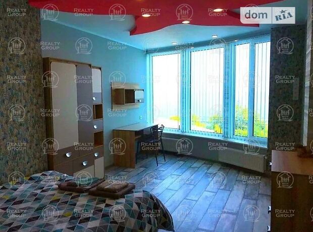 трехэтажный дом с ремонтом, 300 кв. м, кирпич. Сдается помесячно в Одессе, в районе Дача Ковалёвского фото 1 трехэтажный дом с ремонтом, 300 кв. м, кирпич. Сдается помесячно в Одессе, в районе Дача Ковалёвского фото 1