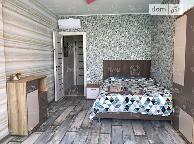 трехэтажный дом с ремонтом, 300 кв. м, кирпич. Сдается помесячно в Одессе, в районе Дача Ковалёвского фото 1 трехэтажный дом с ремонтом, 300 кв. м, кирпич. Сдается помесячно в Одессе, в районе Дача Ковалёвского фото 1