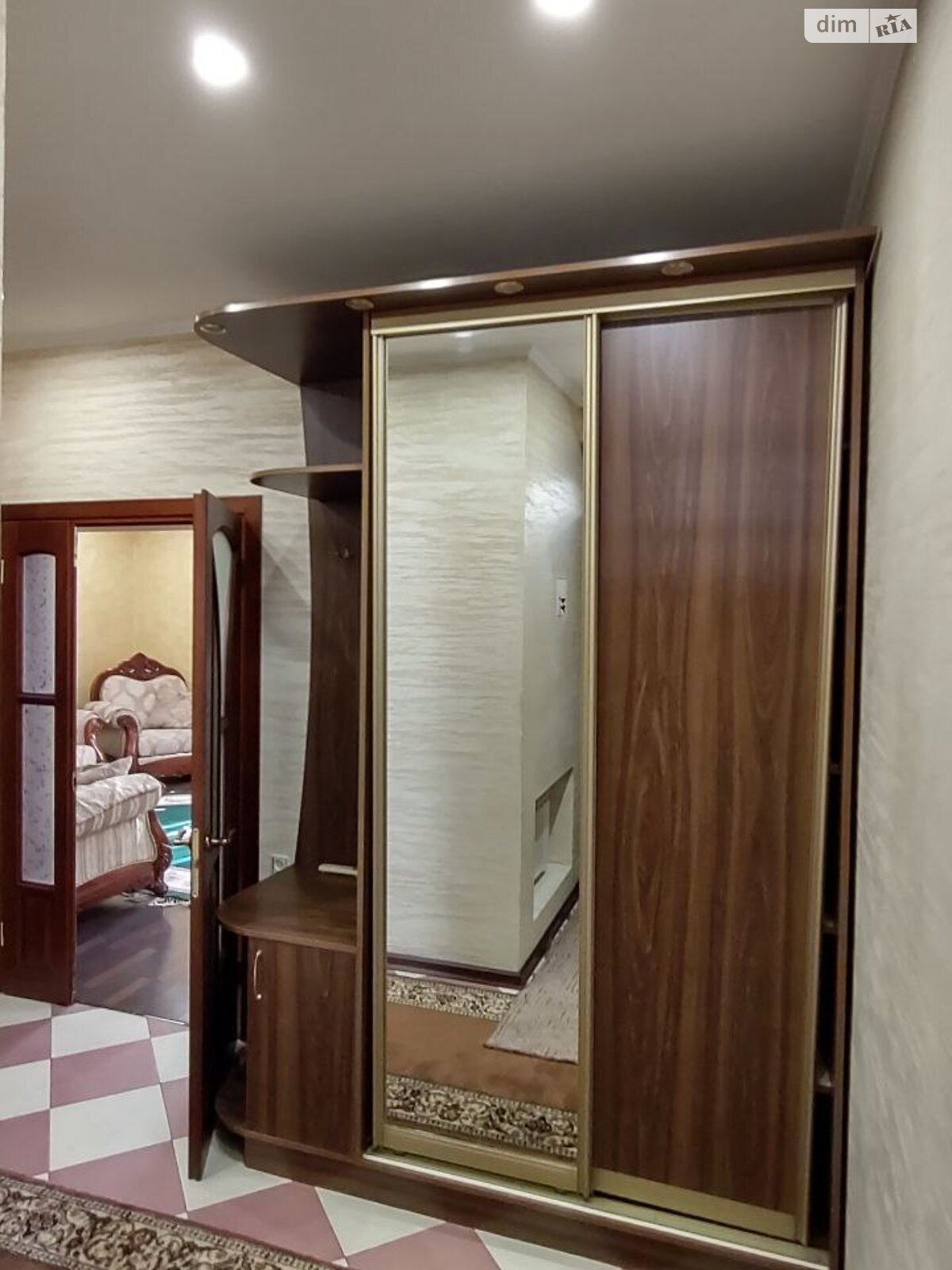 двухэтажный дом с балконом, 155 кв. м, кирпич. Сдается помесячно в Одессе, в районе Хаджибейский фото 1 двухэтажный дом с балконом, 155 кв. м, кирпич. Сдается помесячно в Одессе, в районе Хаджибейский фото 1