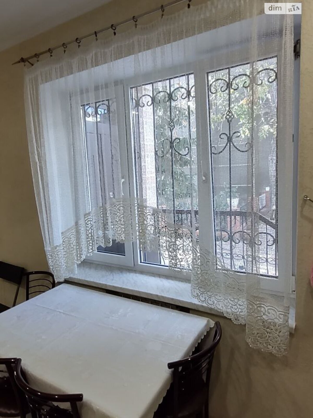 двухэтажный дом с балконом, 155 кв. м, кирпич. Сдается помесячно в Одессе, в районе Хаджибейский фото 1 двухэтажный дом с балконом, 155 кв. м, кирпич. Сдается помесячно в Одессе, в районе Хаджибейский фото 1