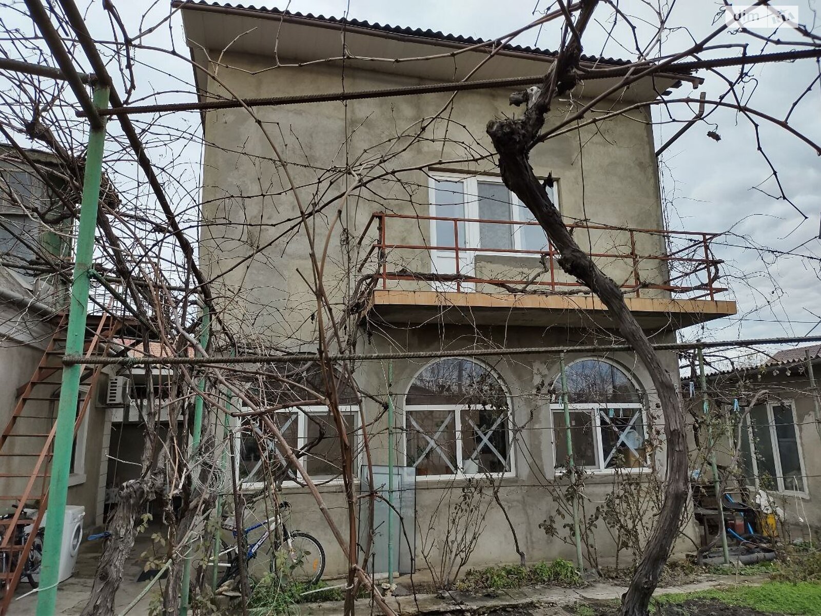двухэтажный дом с верандой, 75 кв. м, кирпич. Сдается помесячно в Одессе, в районе Хаджибейский фото 1 двухэтажный дом с верандой, 75 кв. м, кирпич. Сдается помесячно в Одессе, в районе Хаджибейский фото 1