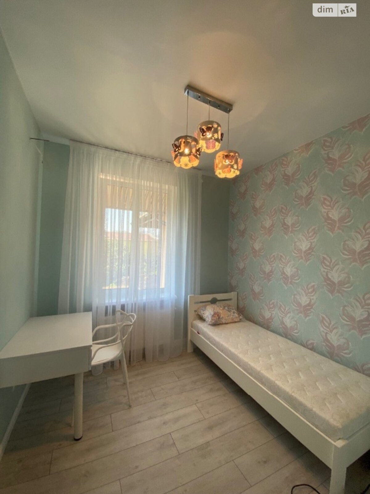 двухэтажный дом с мебелью, 100 кв. м, монолит. Сдается помесячно в Одессе, в районе Киевский фото 1
