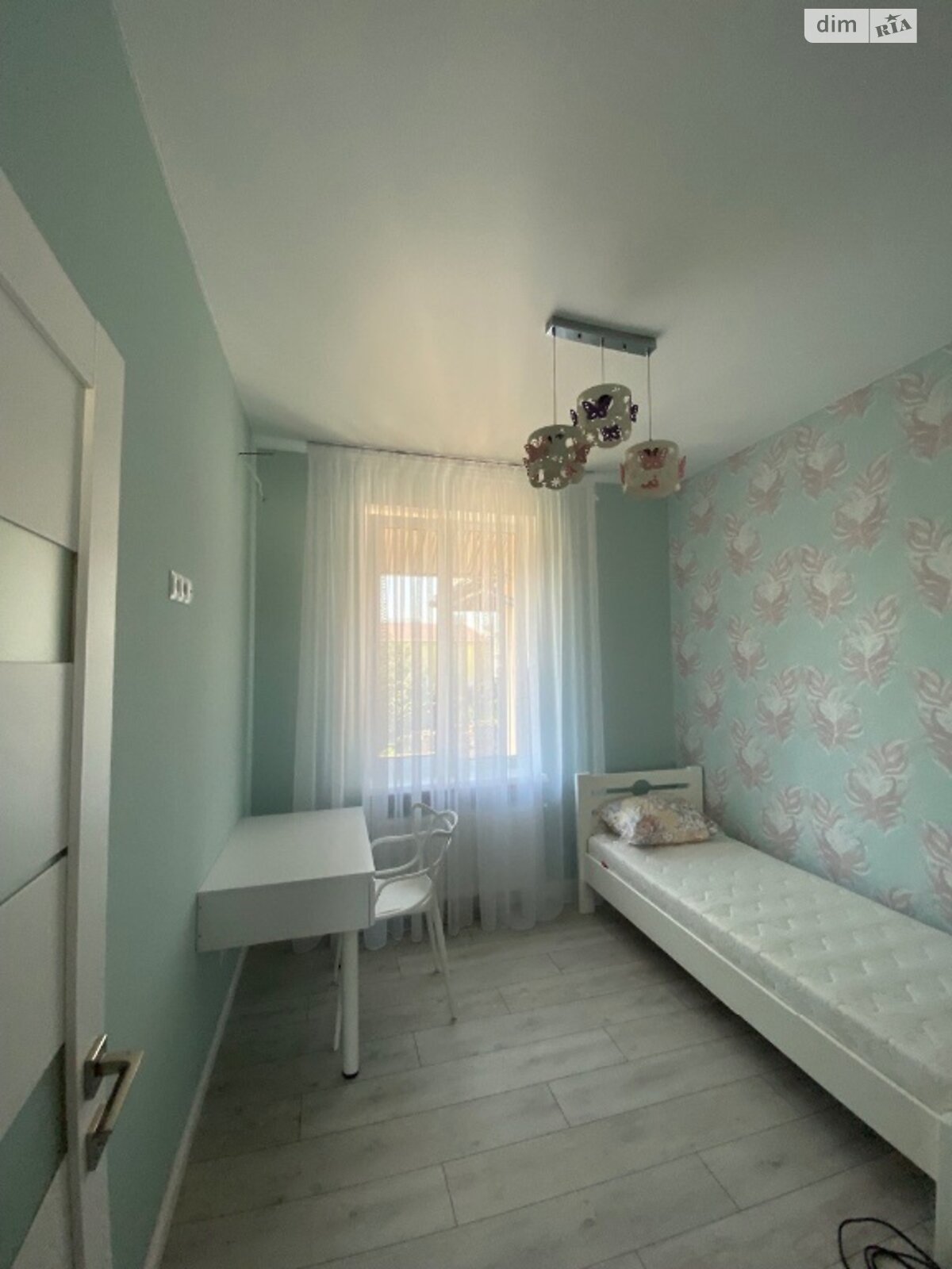 двухэтажный дом с мебелью, 100 кв. м, монолит. Сдается помесячно в Одессе, в районе Киевский фото 1