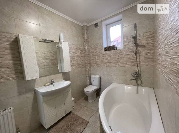 трехэтажный дом, 165 кв. м, кирпич. Сдается помесячно в Одессе, в районе Киевский фото 1 трехэтажный дом, 165 кв. м, кирпич. Сдается помесячно в Одессе, в районе Киевский фото 1