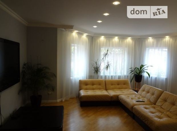 двухэтажный дом с ремонтом, 250 кв. м, ракушечник (ракушняк). Сдается помесячно в Одессе, в районе Киевский фото 1 двухэтажный дом с ремонтом, 250 кв. м, ракушечник (ракушняк). Сдается помесячно в Одессе, в районе Киевский фото 1