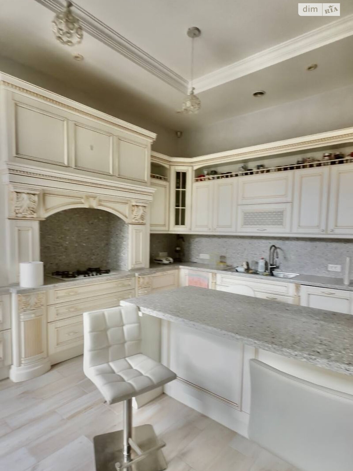 двопроверховий будинок, 280 кв. м, цегла. Здається помісячно в Одесі, в районі undefined фото 1