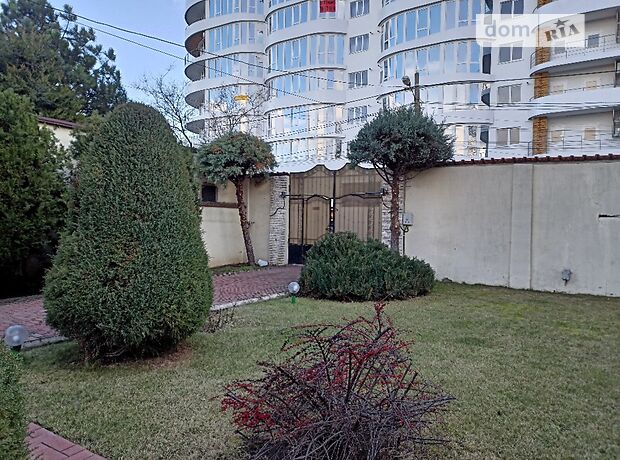 двоповерховий будинок з каміном, 250 кв. м, цегла. Здається помісячно в Одесі, в районі Київський фото 1 двопроверховий будинок з каміном, 250 кв. м, цегла. Здається помісячно в Одесі, в районі Київський фото 1