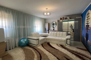 трехэтажный дом с гаражом, 119.9 кв. м, кирпич. Сдается помесячно в Одессе, в районе Киевский фото 2 трехэтажный дом с гаражом, 119.9 кв. м, кирпич. Сдается помесячно в Одессе, в районе Киевский фото 2