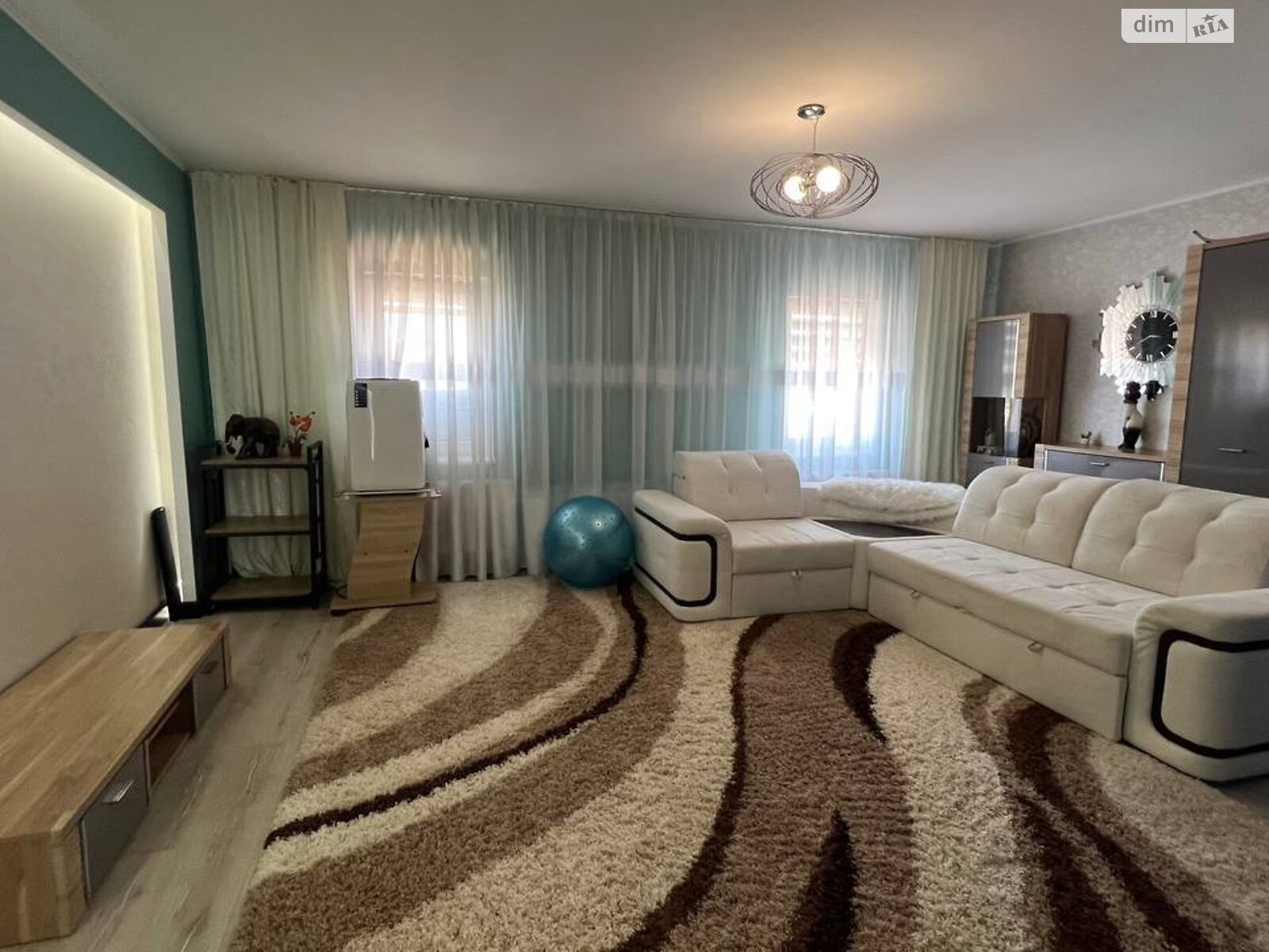 триповерховий будинок з гаражем, 119.9 кв. м, цегла. Здається помісячно в Одесі, в районі undefined фото 1 трипроверховий будинок з гаражем, 119.9 кв. м, цегла. Здається помісячно в Одесі, в районі undefined фото 1