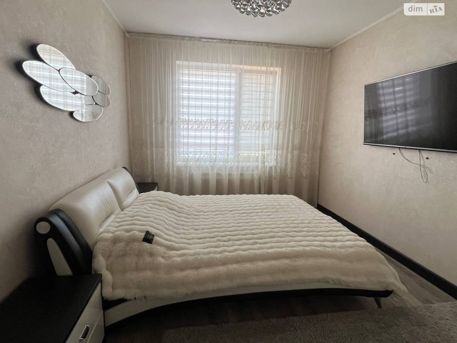 триповерховий будинок з гаражем, 119.9 кв. м, цегла. Здається помісячно в Одесі, в районі undefined фото 1 трипроверховий будинок з гаражем, 119.9 кв. м, цегла. Здається помісячно в Одесі, в районі undefined фото 1