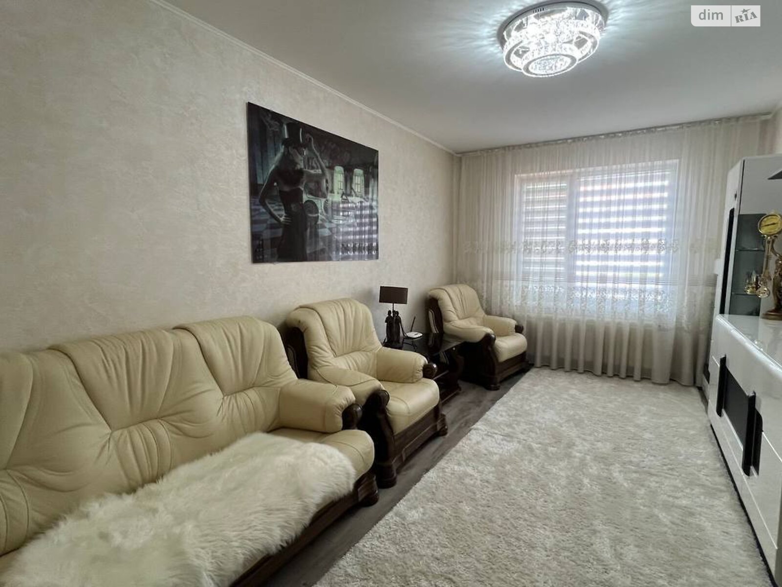 триповерховий будинок з гаражем, 119.9 кв. м, цегла. Здається помісячно в Одесі, в районі undefined фото 1 трипроверховий будинок з гаражем, 119.9 кв. м, цегла. Здається помісячно в Одесі, в районі undefined фото 1