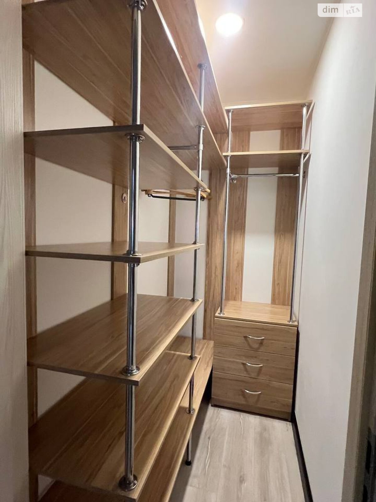 триповерховий будинок з гаражем, 119.9 кв. м, цегла. Здається помісячно в Одесі, в районі undefined фото 1 трипроверховий будинок з гаражем, 119.9 кв. м, цегла. Здається помісячно в Одесі, в районі undefined фото 1