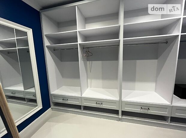 триповерховий дуплекс з каміном, 628 кв. м, цегла. Здається помісячно в Одесі, в районі Київський фото 1 трипроверховий дуплекс з каміном, 628 кв. м, цегла. Здається помісячно в Одесі, в районі Київський фото 1