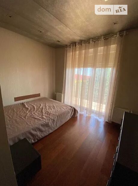 двухэтажный дом, 360 кв. м, кирпич. Сдается помесячно в Одессе, в районе Киевский фото 1 двухэтажный дом, 360 кв. м, кирпич. Сдается помесячно в Одессе, в районе Киевский фото 1