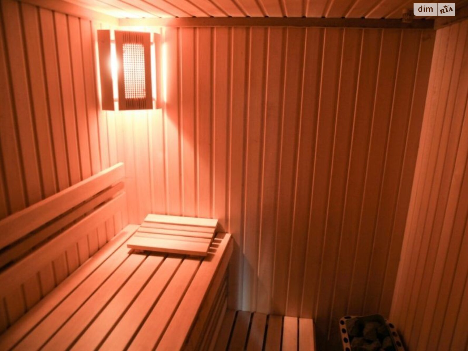 двоповерховий будинок з гаражем, 350 кв. м, цегла. Здається помісячно в Одесі фото 1