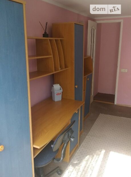 трехэтажный дом с балконом, 55 кв. м, кирпич. Сдается помесячно в Одессе, в районе Приморский фото 1 трехэтажный дом с балконом, 55 кв. м, кирпич. Сдается помесячно в Одессе, в районе Приморский фото 1
