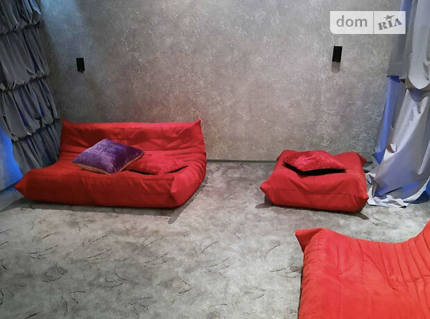 трехэтажный дом, 490 кв. м, кирпич. Сдается помесячно в Одессе, в районе Приморский фото 1 трехэтажный дом, 490 кв. м, кирпич. Сдается помесячно в Одессе, в районе Приморский фото 1