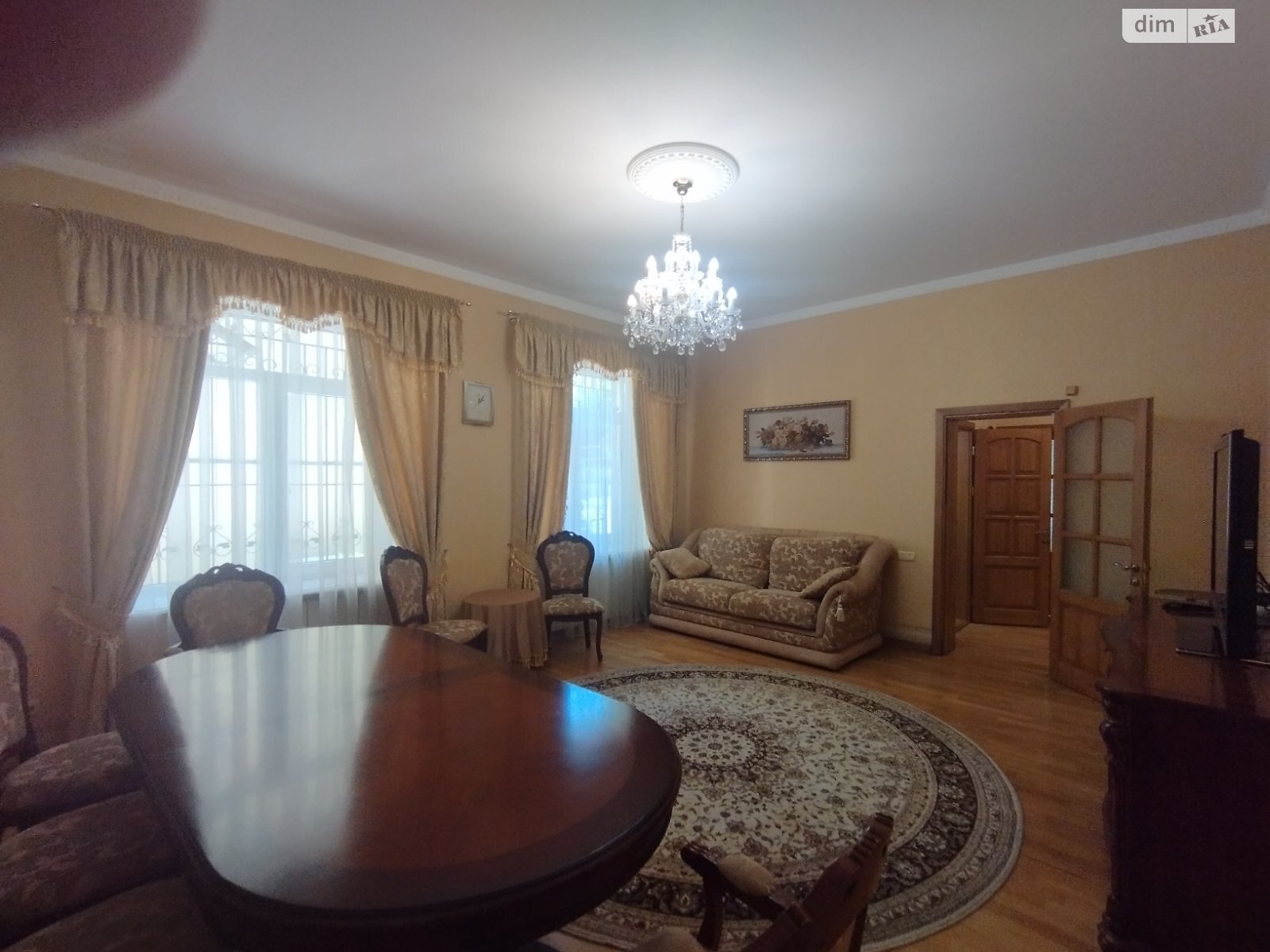 двухэтажный дом, 180 кв. м, кирпич. Сдается помесячно в Одессе, в районе Приморский фото 1