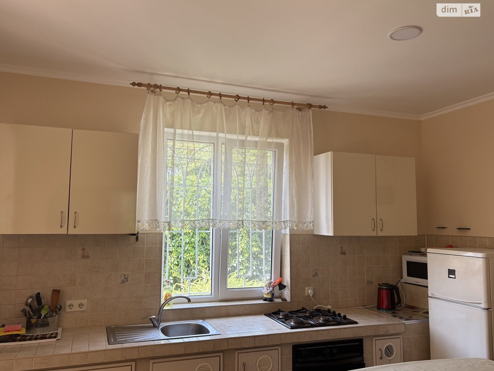 одноэтажный дом, 63.8 кв. м, пеноблок. Сдается помесячно в Одессе, в районе Приморский фото 1 одноэтажный дом, 63.8 кв. м, пеноблок. Сдается помесячно в Одессе, в районе Приморский фото 1