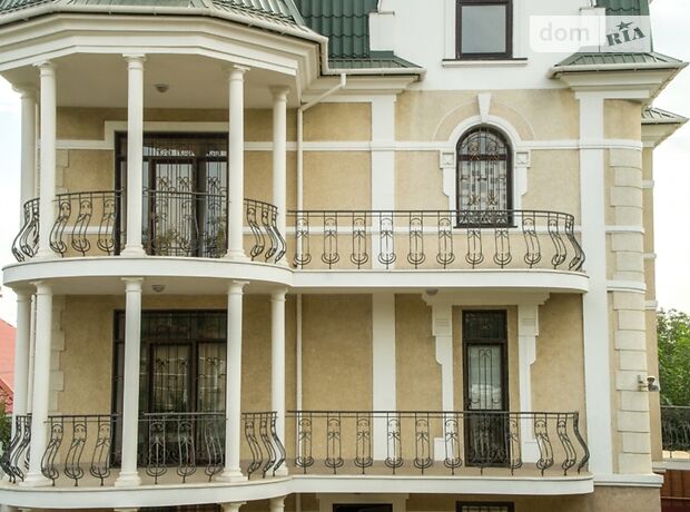 трехэтажный дом, 400 кв. м, кирпич. Сдается помесячно в Одессе, в районе Приморский фото 1 трехэтажный дом, 400 кв. м, кирпич. Сдается помесячно в Одессе, в районе Приморский фото 1