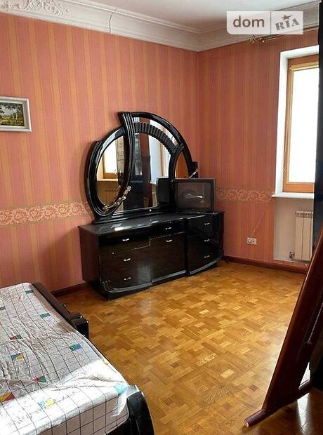 двухэтажный дом, 140 кв. м, кирпич. Сдается помесячно в Одессе, в районе Приморский фото 1 двухэтажный дом, 140 кв. м, кирпич. Сдается помесячно в Одессе, в районе Приморский фото 1
