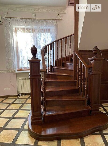 двухэтажный дом, 140 кв. м, кирпич. Сдается помесячно в Одессе, в районе Приморский фото 1 двухэтажный дом, 140 кв. м, кирпич. Сдается помесячно в Одессе, в районе Приморский фото 1