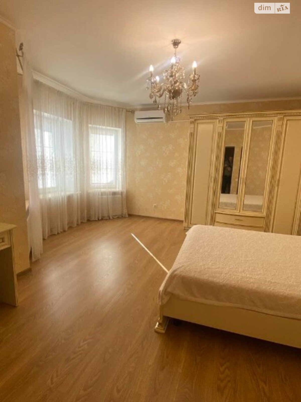 двухэтажный дом с балконом, 155 кв. м, кирпич. Сдается помесячно в Одессе, в районе Совиньон фото 1
