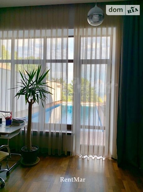 трехэтажный дом с камином, 1100 кв. м, кирпич. Сдается помесячно в Одессе, в районе Совиньон фото 1 трехэтажный дом с камином, 1100 кв. м, кирпич. Сдается помесячно в Одессе, в районе Совиньон фото 1