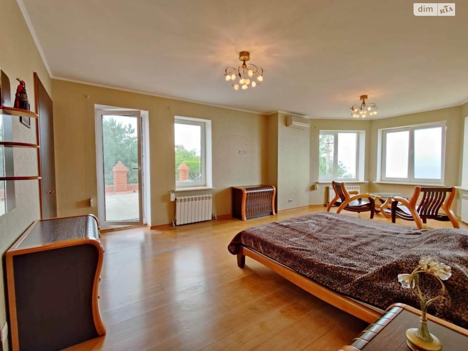 двухэтажный дом с балконом, 140 кв. м, кирпич. Сдается помесячно в Одессе, в районе Совиньон фото 1