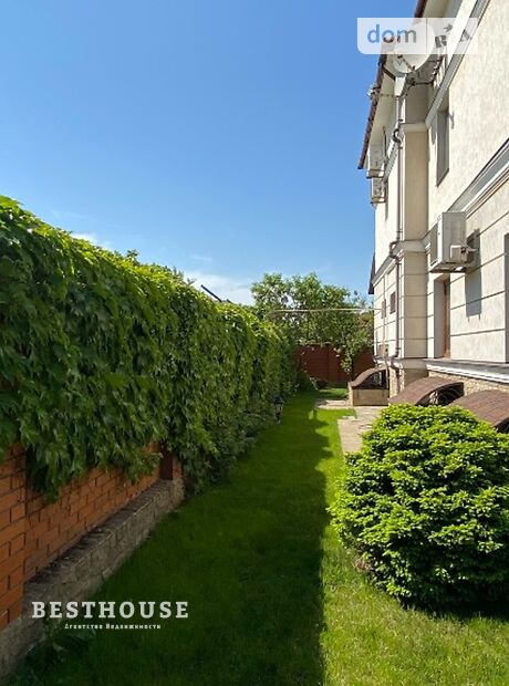 двоповерховий будинок з каміном, 400 кв. м, цегла. Здається помісячно в Одесі, в районі Совіньйон фото 1 двопроверховий будинок з каміном, 400 кв. м, цегла. Здається помісячно в Одесі, в районі Совіньйон фото 1