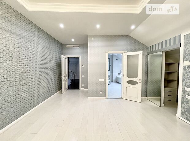 двухэтажный дом с камином, 360 кв. м, ракушечник (ракушняк). Сдается помесячно в Одессе, в районе Совиньон фото 1 двухэтажный дом с камином, 360 кв. м, ракушечник (ракушняк). Сдается помесячно в Одессе, в районе Совиньон фото 1