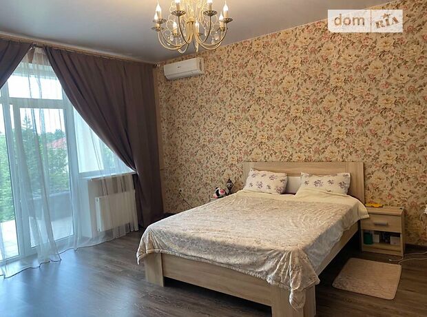 двоповерховий будинок з ремонтом, 200 кв. м, пінобетон. Здається помісячно в Одесі, в районі Совіньйон фото 1 двопроверховий будинок з ремонтом, 200 кв. м, пінобетон. Здається помісячно в Одесі, в районі Совіньйон фото 1
