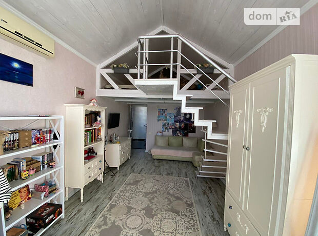 двухэтажный дом с ремонтом, 390 кв. м, ракушечник (ракушняк). Сдается помесячно в Одессе, в районе Совиньон фото 1