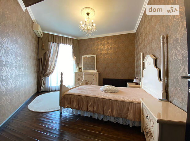 двухэтажный дом с ремонтом, 390 кв. м, ракушечник (ракушняк). Сдается помесячно в Одессе, в районе Совиньон фото 1 двухэтажный дом с ремонтом, 390 кв. м, ракушечник (ракушняк). Сдается помесячно в Одессе, в районе Совиньон фото 1
