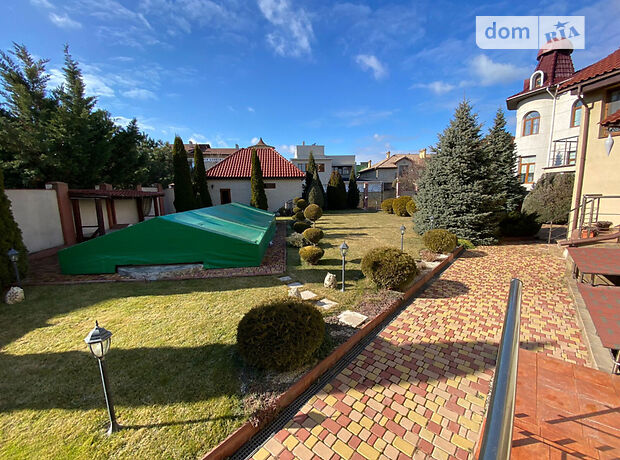 двухэтажный дом с ремонтом, 390 кв. м, ракушечник (ракушняк). Сдается помесячно в Одессе, в районе Совиньон фото 1 двухэтажный дом с ремонтом, 390 кв. м, ракушечник (ракушняк). Сдается помесячно в Одессе, в районе Совиньон фото 1
