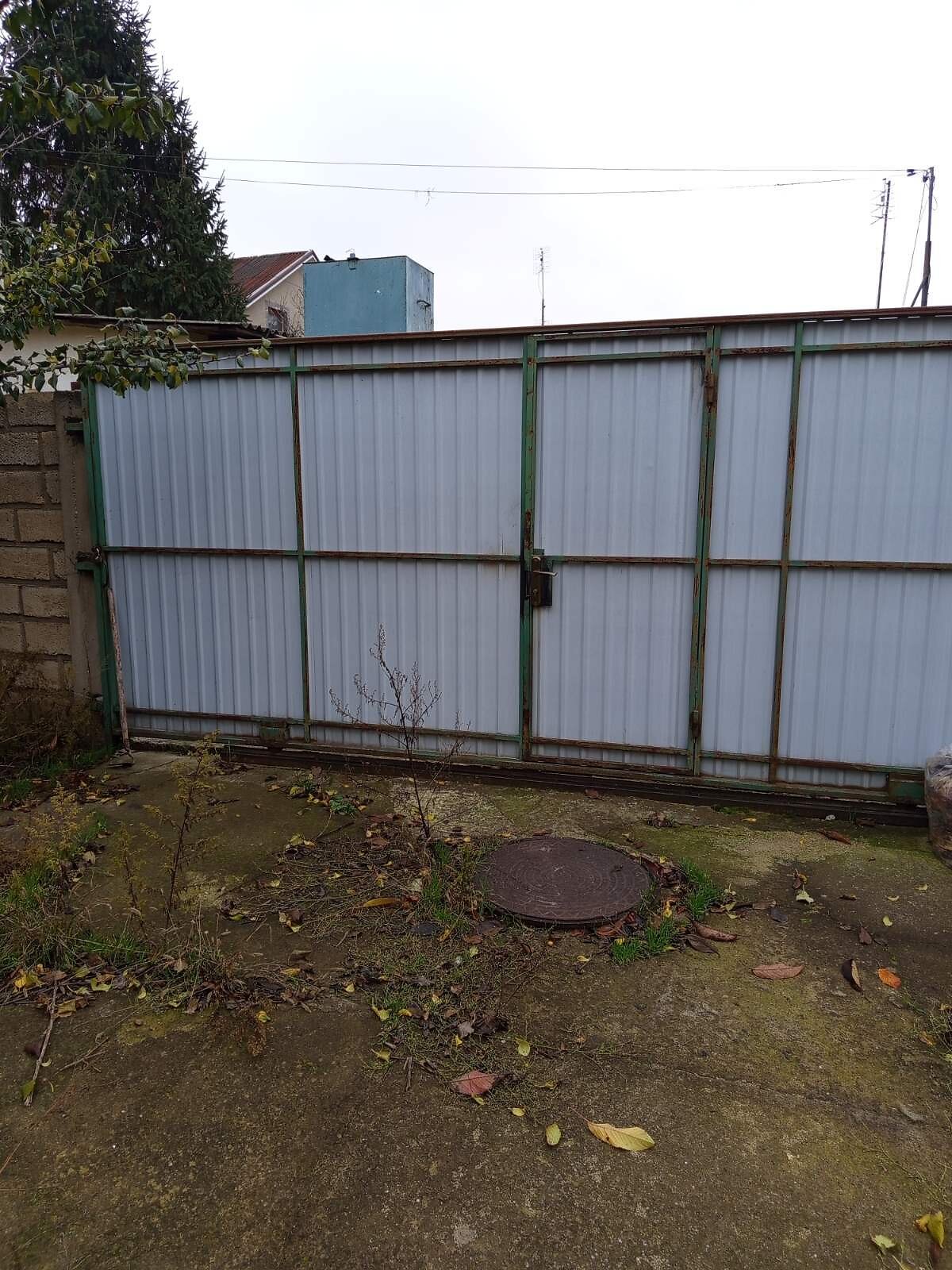 одноэтажный дом с гаражом, 63 кв. м, кирпич. Сдается помесячно в Одессе, в районе Средний Фонтан фото 1 одноэтажный дом с гаражом, 63 кв. м, кирпич. Сдается помесячно в Одессе, в районе Средний Фонтан фото 1