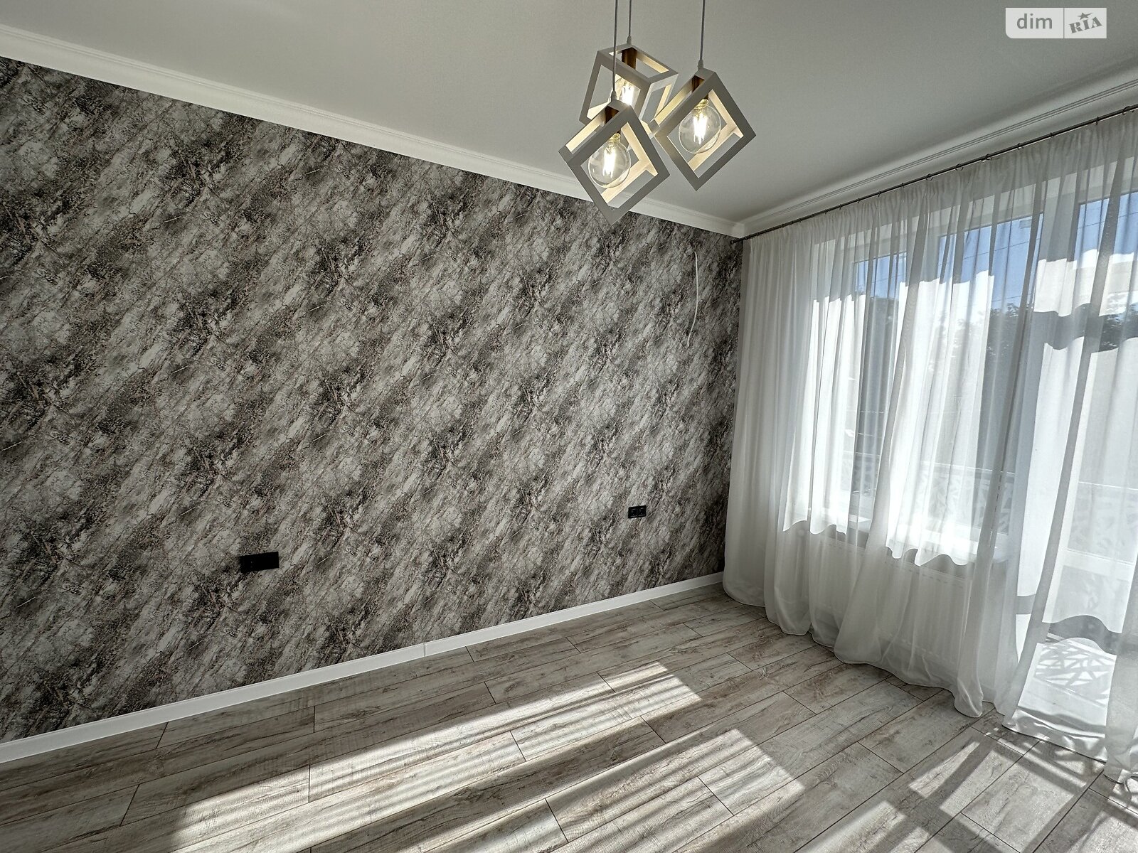 двухэтажный дом с мебелью, 150 кв. м, кирпич. Сдается помесячно в Одессе, в районе Средний Фонтан фото 1