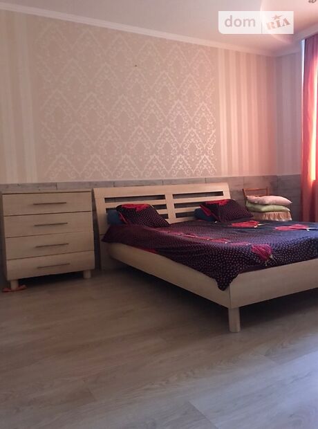 одноэтажный дом с ремонтом, 110 кв. м, кирпич. Сдается помесячно в Одессе, в районе Суворовский фото 1 одноэтажный дом с ремонтом, 110 кв. м, кирпич. Сдается помесячно в Одессе, в районе Суворовский фото 1