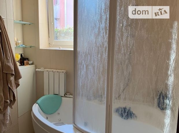 двухэтажный дом с мебелью, 250 кв. м, кирпич. Сдается помесячно в Одессе, в районе Таирова фото 1 двухэтажный дом с мебелью, 250 кв. м, кирпич. Сдается помесячно в Одессе, в районе Таирова фото 1