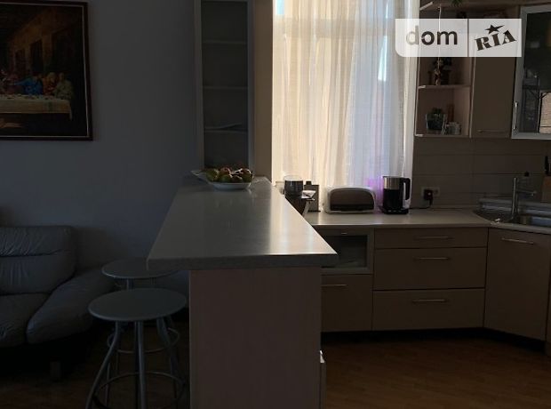 двухэтажный дом с мебелью, 250 кв. м, кирпич. Сдается помесячно в Одессе, в районе Таирова фото 1 двухэтажный дом с мебелью, 250 кв. м, кирпич. Сдается помесячно в Одессе, в районе Таирова фото 1