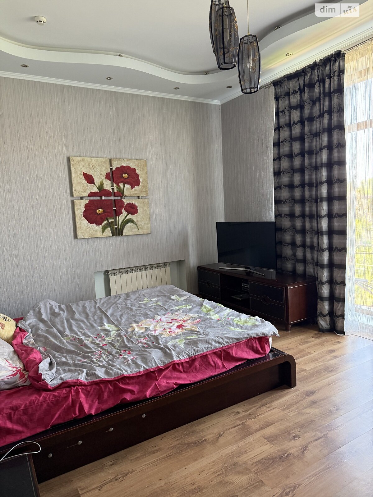 триповерховий будинок з балконом, 690 кв. м, цегла. Здається помісячно в Одесі, в районі Царське Село фото 1 трипроверховий будинок з балконом, 690 кв. м, цегла. Здається помісячно в Одесі, в районі Царське Село фото 1