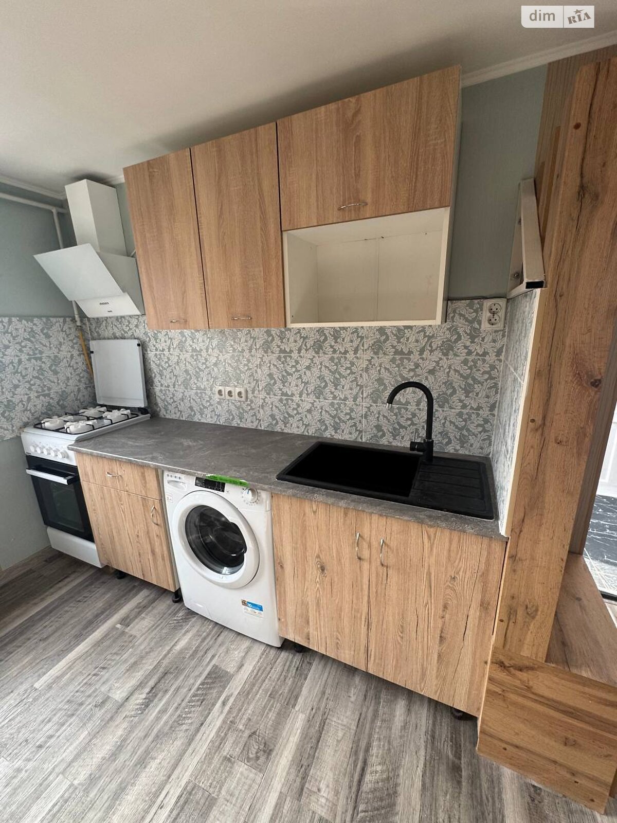 одноэтажный дом, 38 кв. м, кирпич. Сдается помесячно в Одессе, в районе Вузовский фото 1 одноэтажный дом, 38 кв. м, кирпич. Сдается помесячно в Одессе, в районе Вузовский фото 1