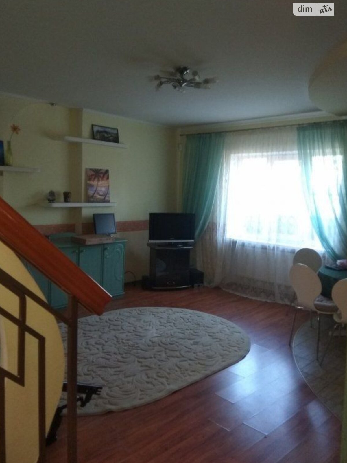 двоповерховий будинок з гаражем, 120 кв. м, цегла. Здається помісячно в Одесі, в районі Вузівський фото 1 двопроверховий будинок з гаражем, 120 кв. м, цегла. Здається помісячно в Одесі, в районі Вузівський фото 1