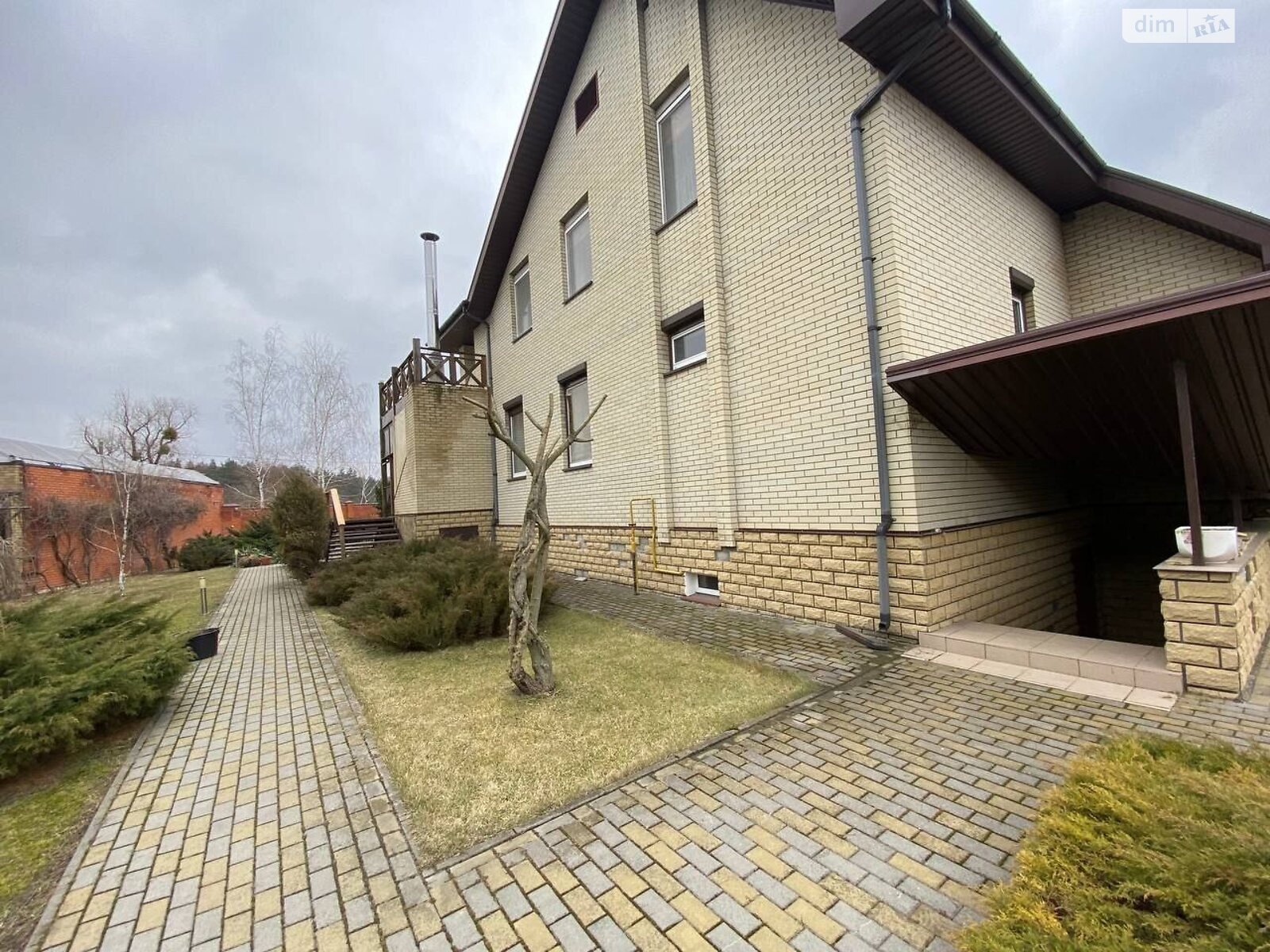 триповерховий будинок з верандою, 300 кв. м, цегла. Здається помісячно в Орлівщині фото 1 триповерховий будинок з верандою, 300 кв. м, цегла. Здається помісячно в Орлівщині фото 1